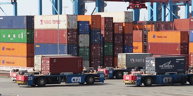 mercancias-puerto-importacion-exportacion-contenedores